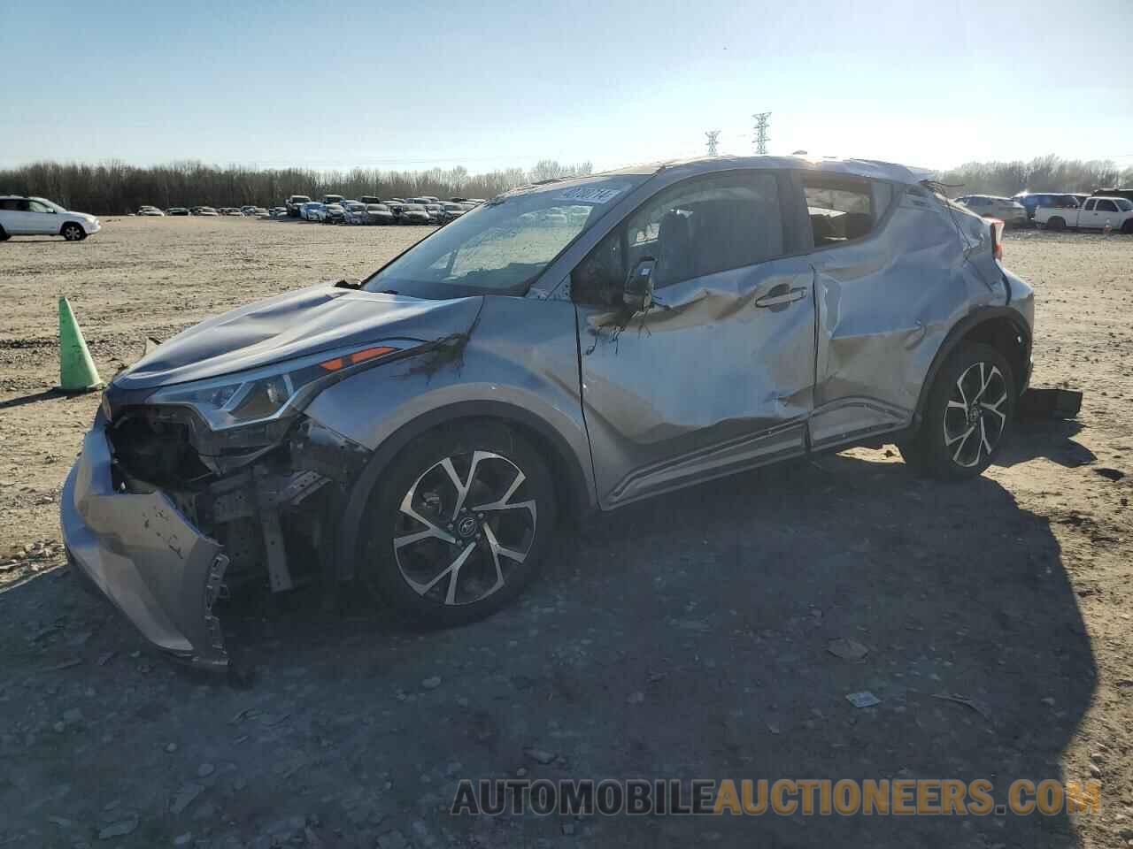 NMTKHMBX0JR031409 TOYOTA C-HR 2018