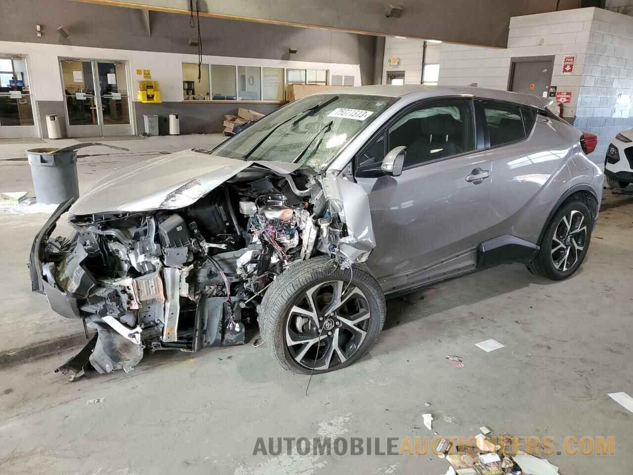 NMTKHMBX0JR039462 TOYOTA C-HR 2018