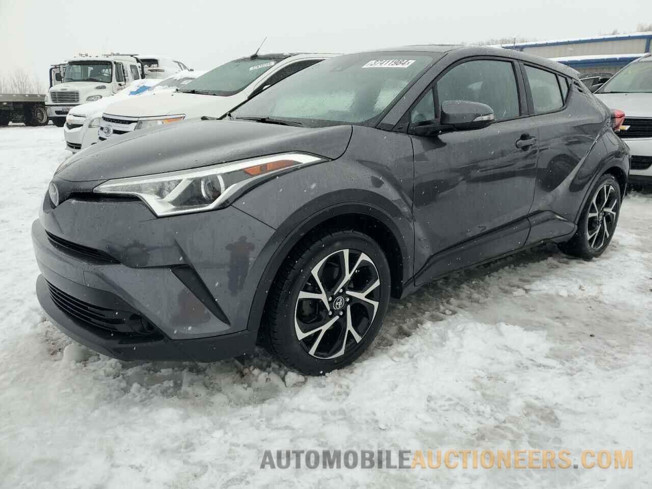 NMTKHMBX0JR042748 TOYOTA C-HR 2018