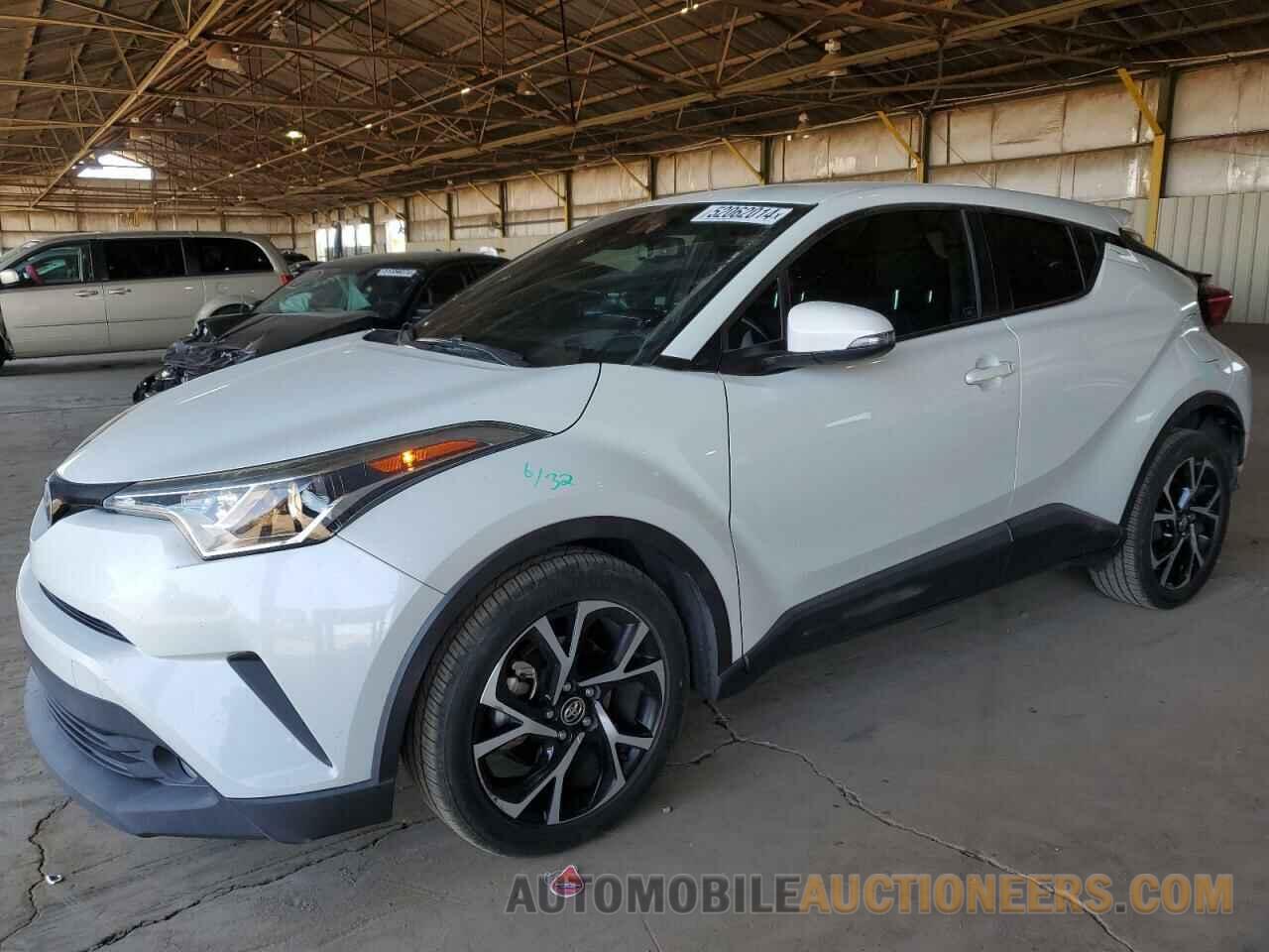 NMTKHMBX0JR046105 TOYOTA C-HR 2018