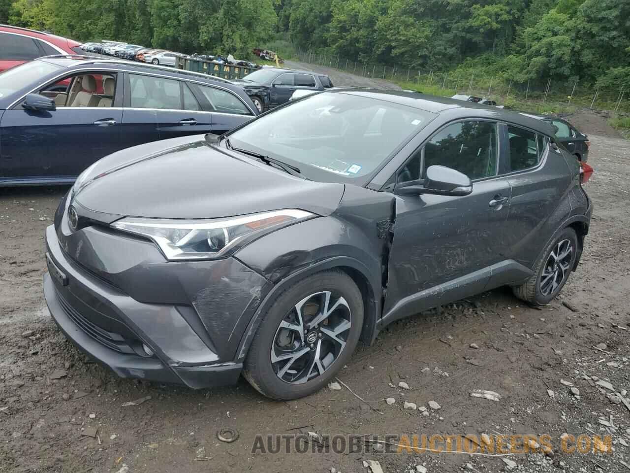 NMTKHMBX1JR030642 TOYOTA C-HR 2018