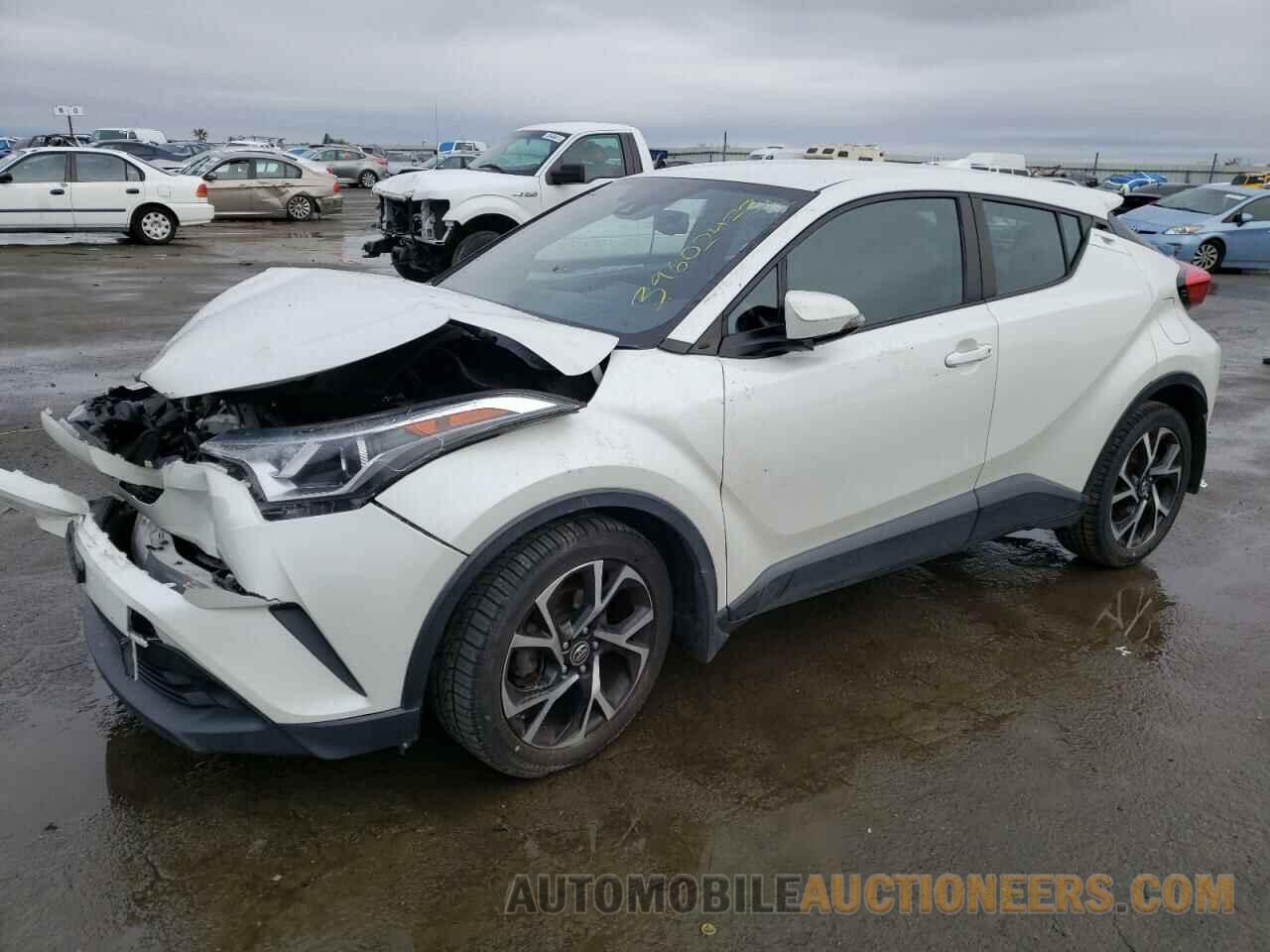 NMTKHMBX1JR050566 TOYOTA C-HR 2018