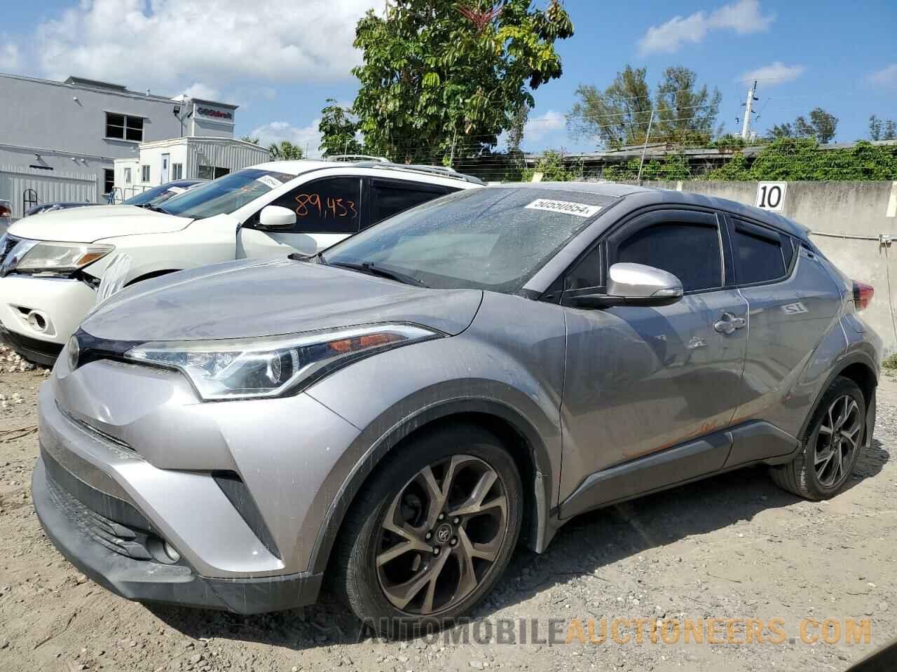 NMTKHMBX2JR010898 TOYOTA C-HR 2018