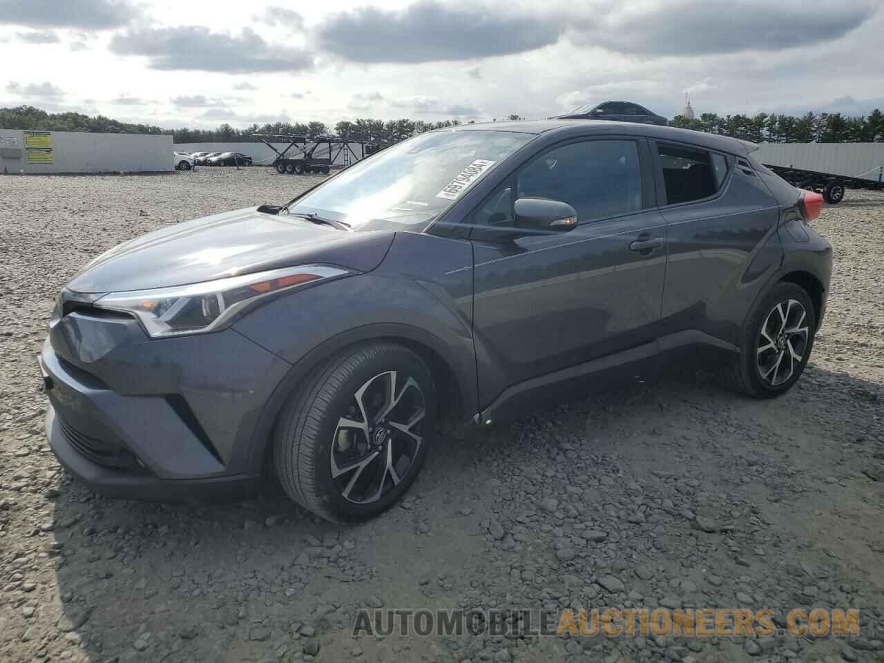 NMTKHMBX2JR029130 TOYOTA C-HR 2018