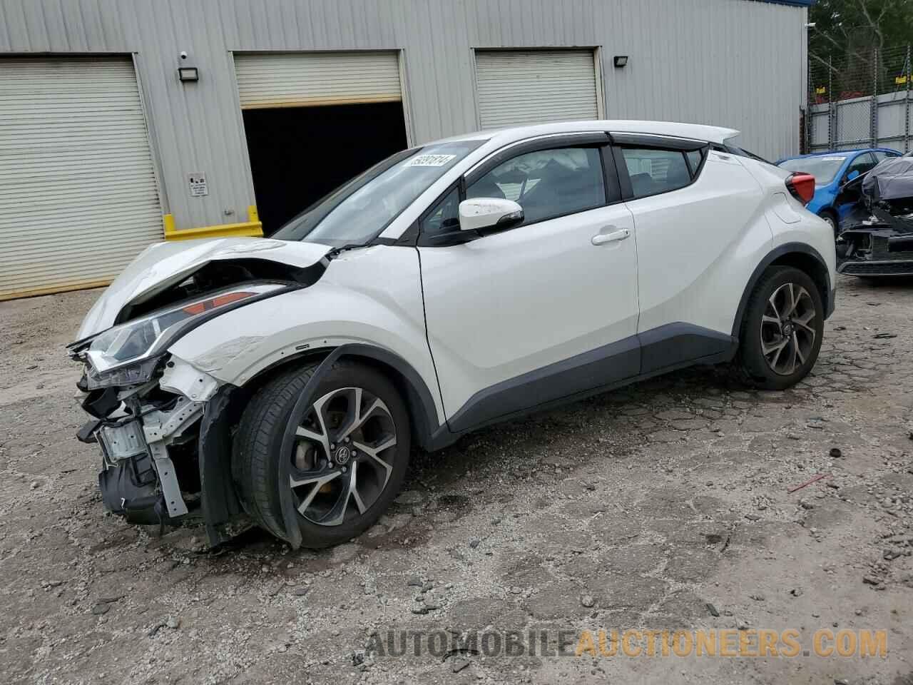 NMTKHMBX2JR031797 TOYOTA C-HR 2018