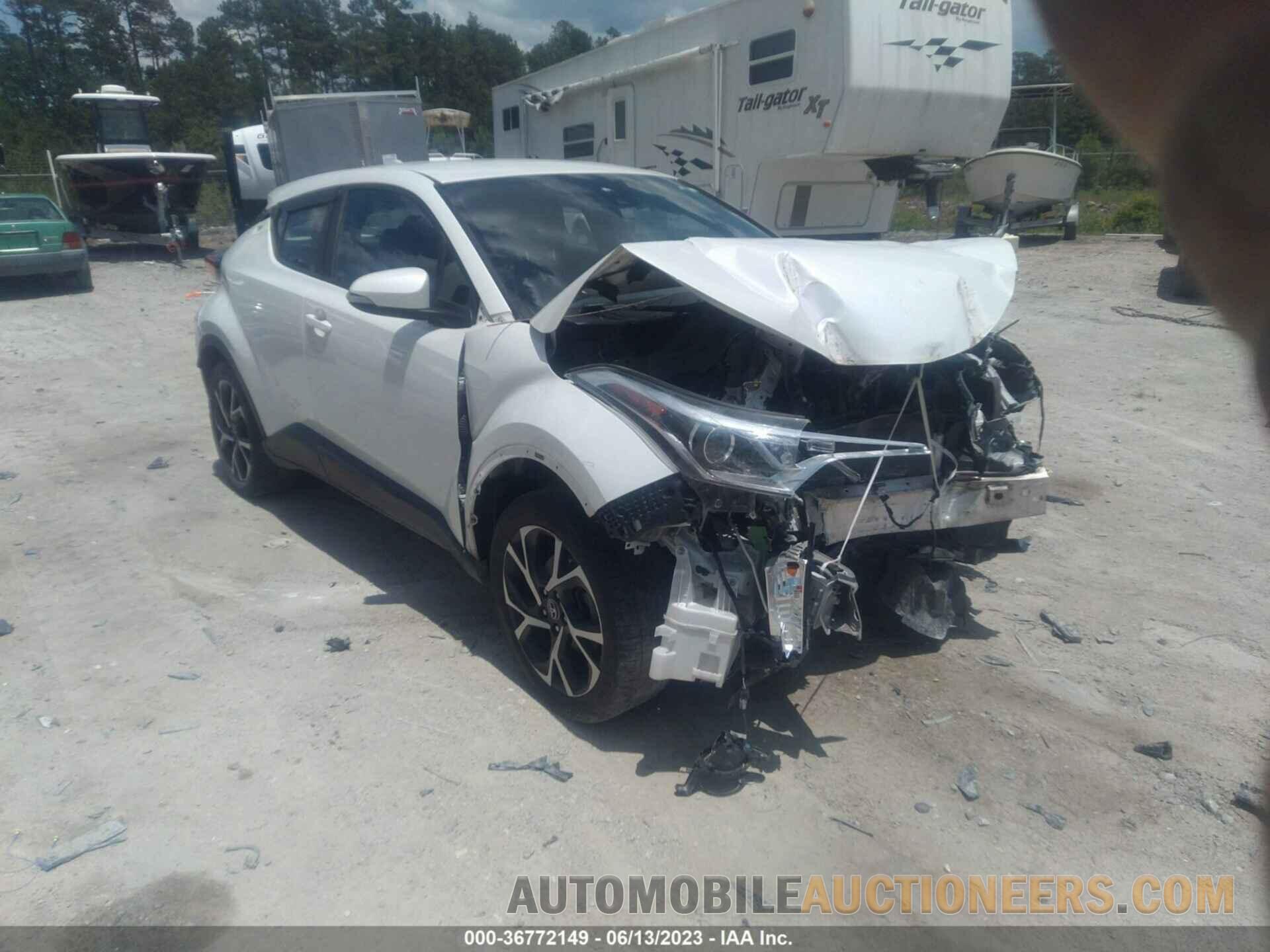 NMTKHMBX2JR033842 TOYOTA C-HR 2018