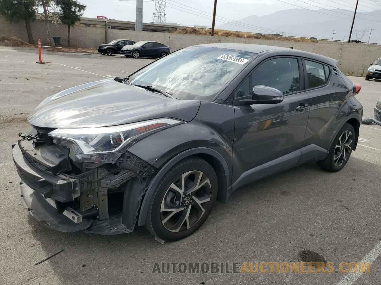 NMTKHMBX2JR051922 TOYOTA C-HR 2018