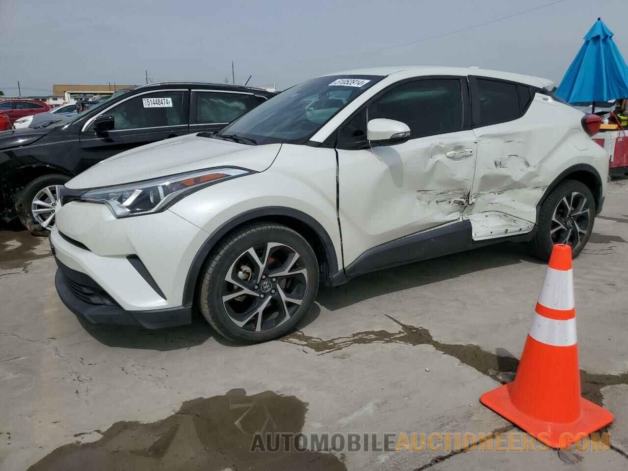 NMTKHMBX2KR090656 TOYOTA C-HR 2019