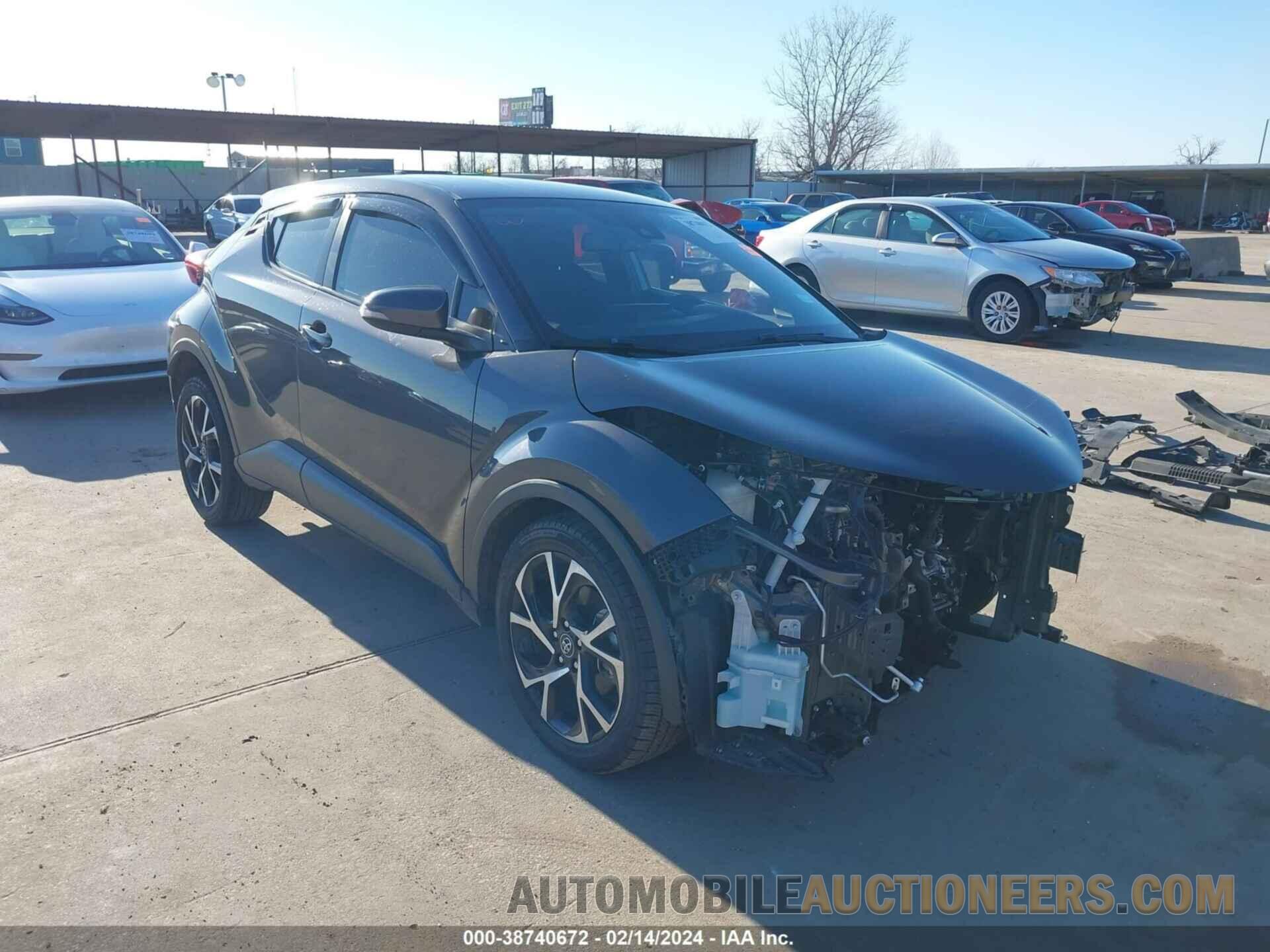 NMTKHMBX3JR007881 TOYOTA C-HR 2018