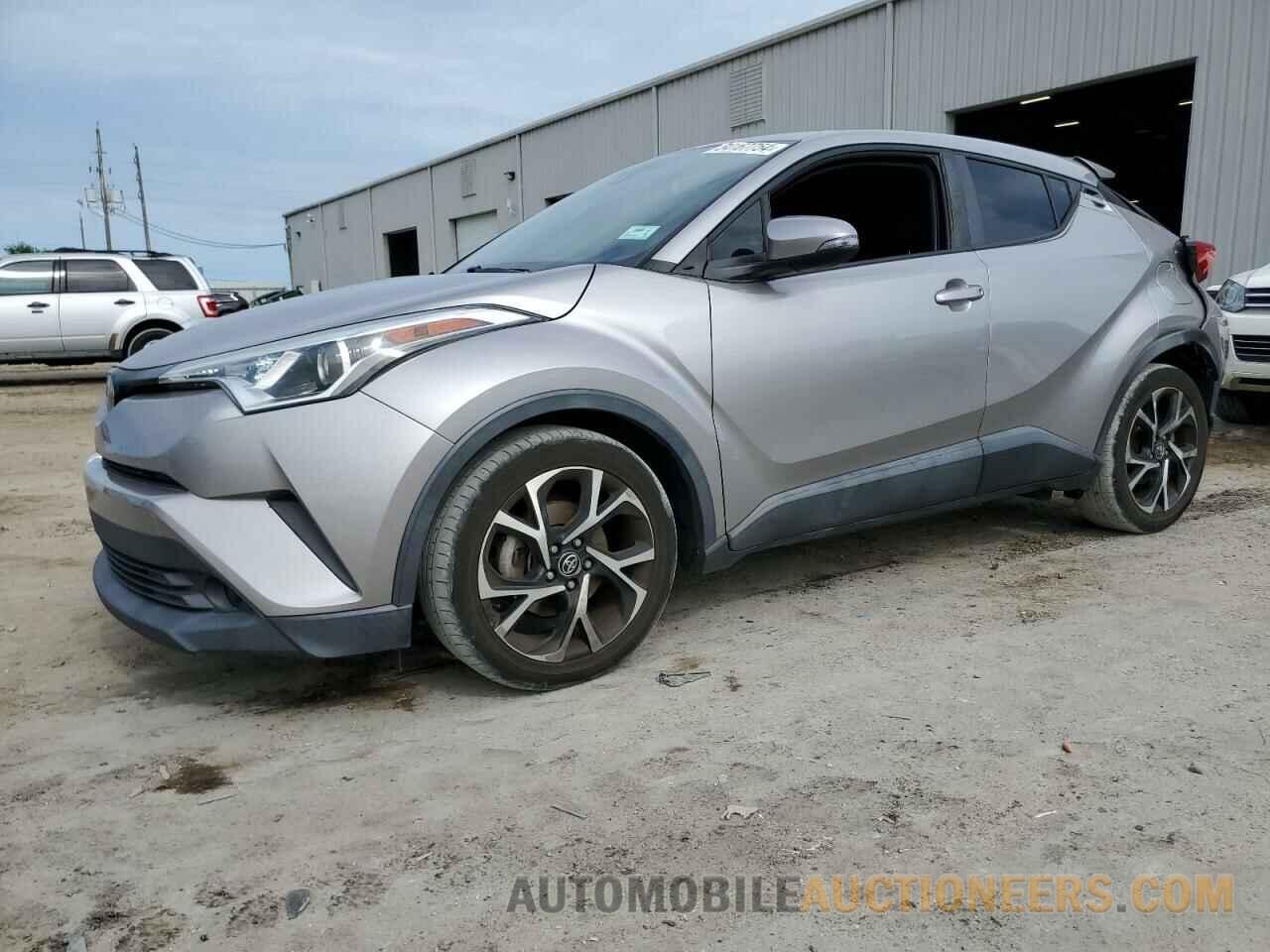 NMTKHMBX3JR010893 TOYOTA C-HR 2018