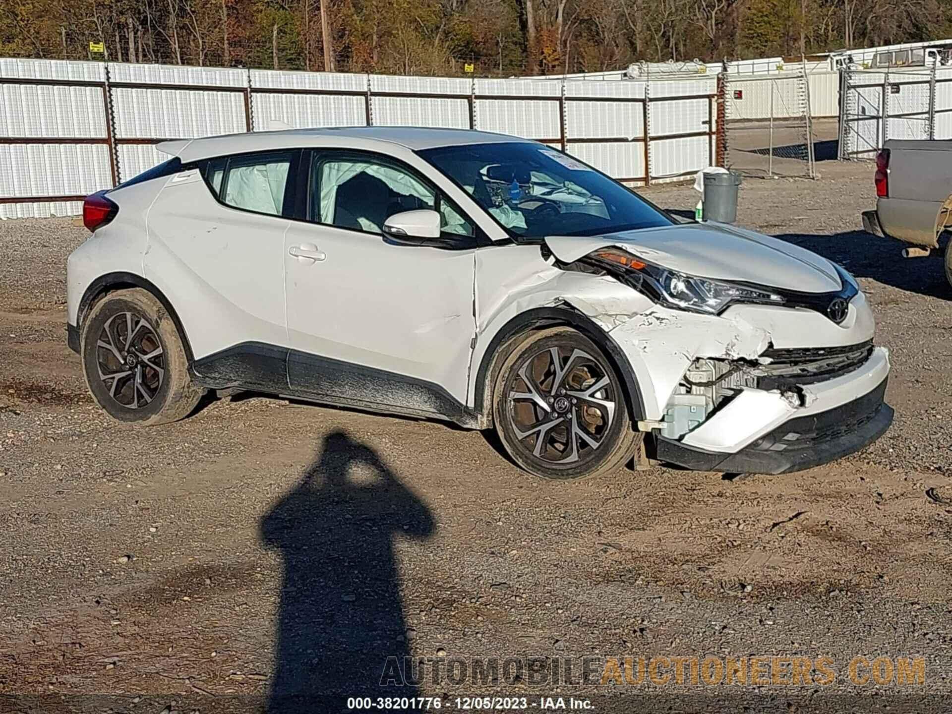 NMTKHMBX3JR015947 TOYOTA C-HR 2018