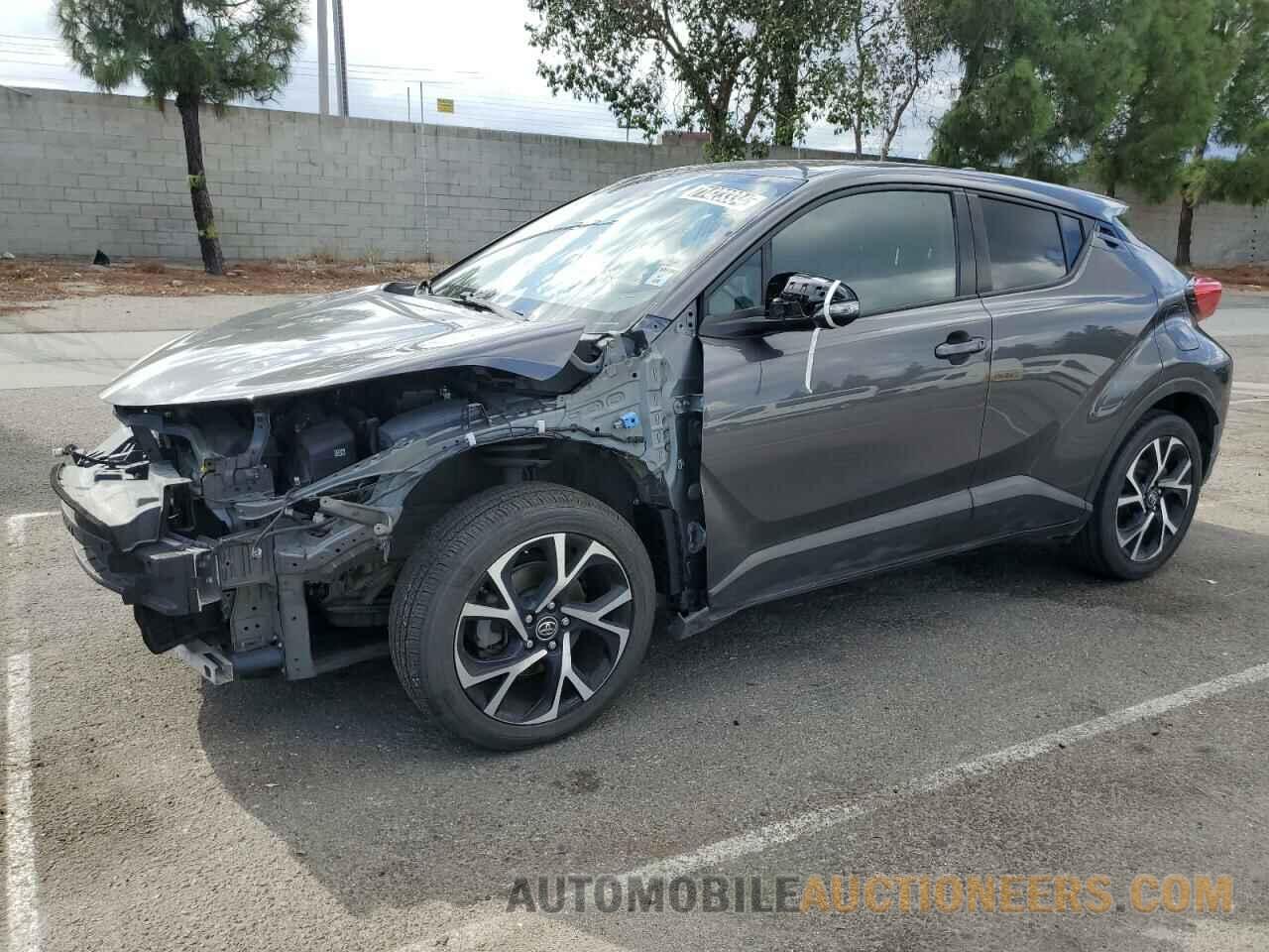 NMTKHMBX3JR029184 TOYOTA C-HR 2018