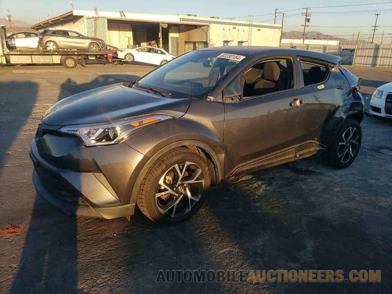 NMTKHMBX3JR033509 TOYOTA C-HR 2018