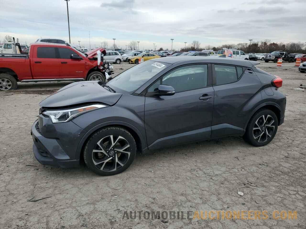 NMTKHMBX4JR008215 TOYOTA C-HR 2018