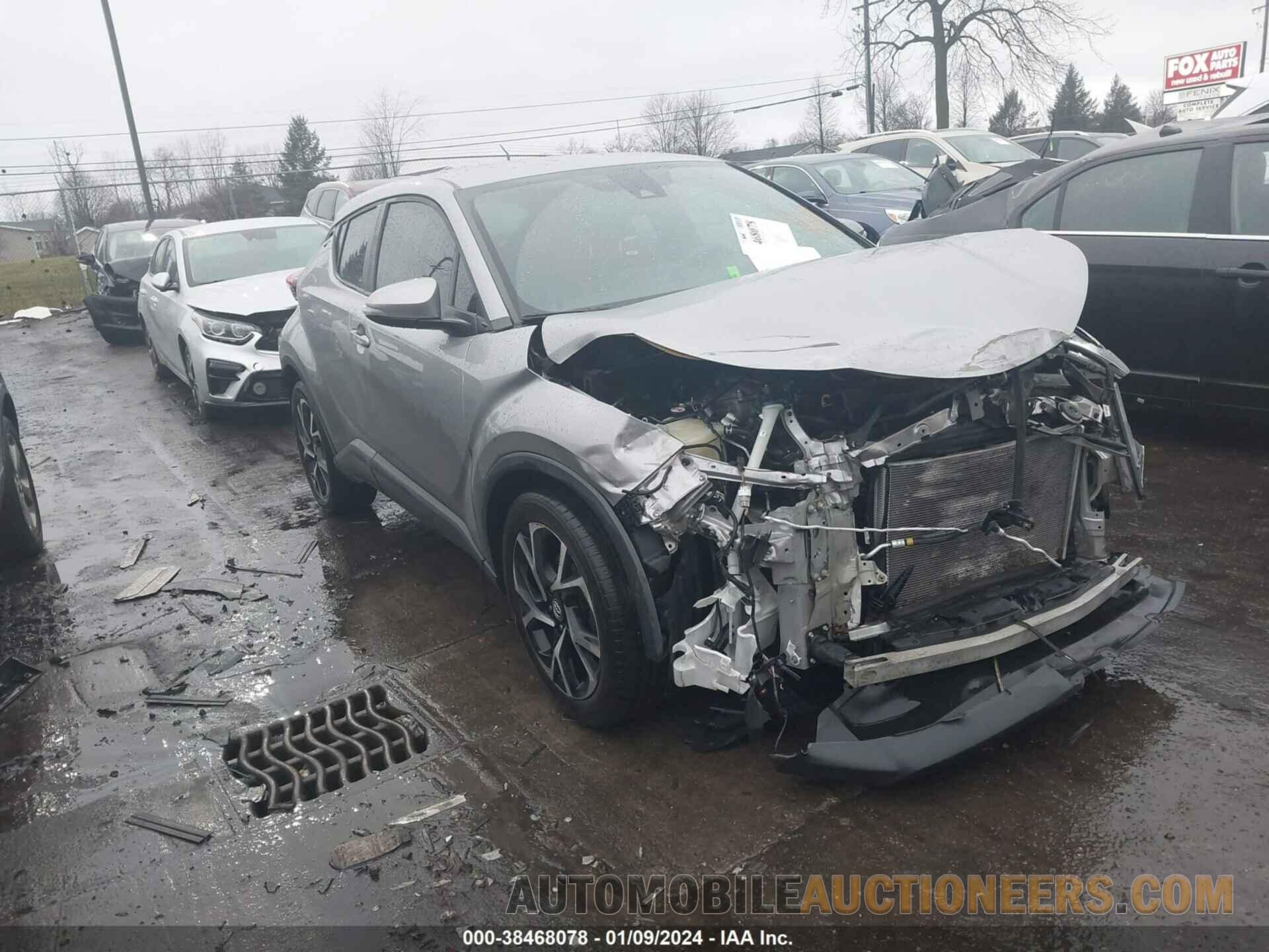 NMTKHMBX4JR013558 TOYOTA C-HR 2018