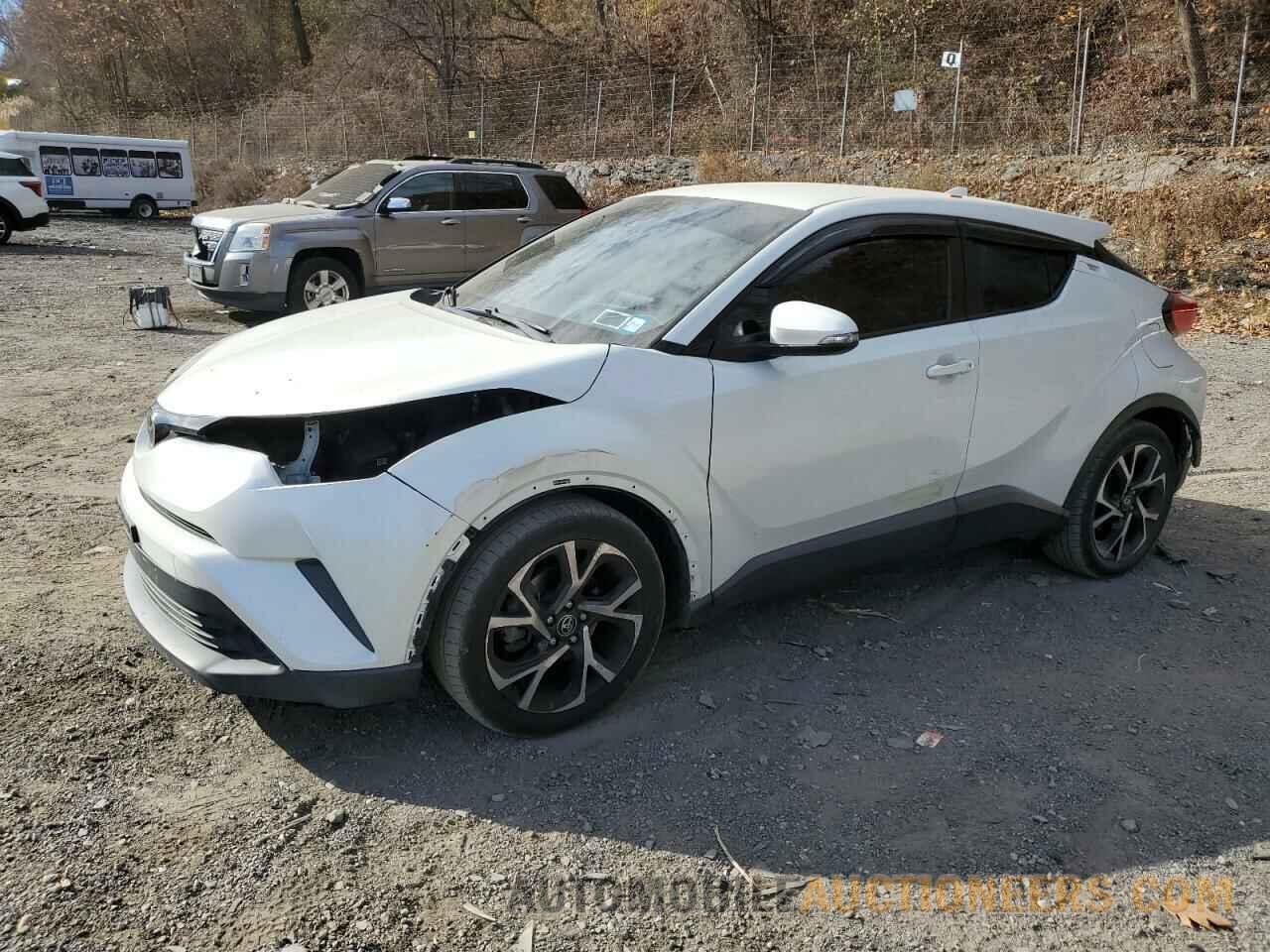 NMTKHMBX4JR021921 TOYOTA C-HR 2018