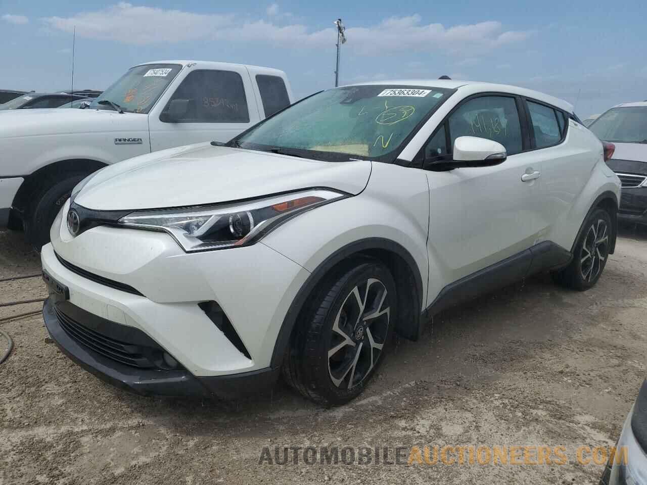 NMTKHMBX4JR027590 TOYOTA C-HR 2018