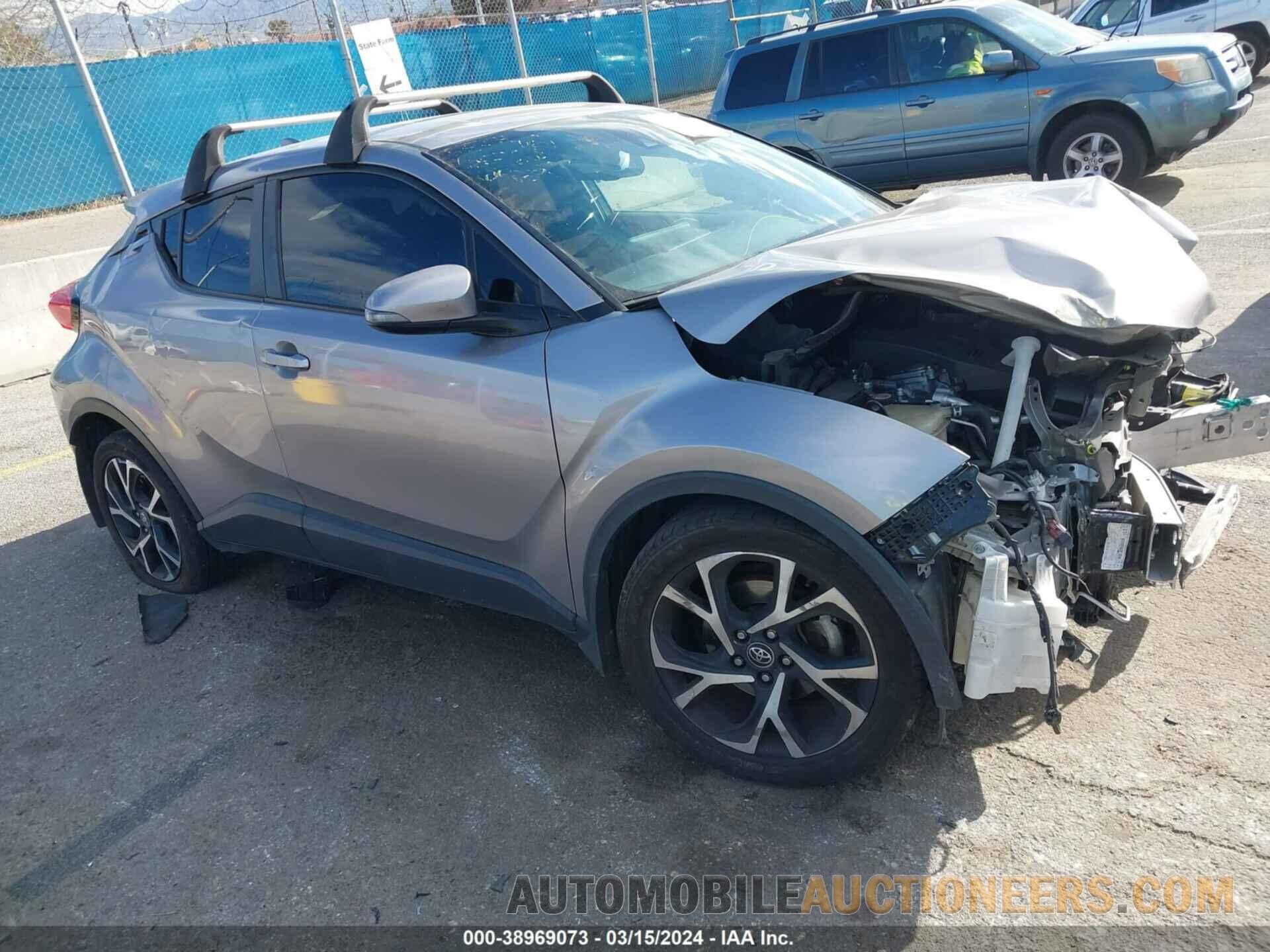 NMTKHMBX4JR028867 TOYOTA C-HR 2018