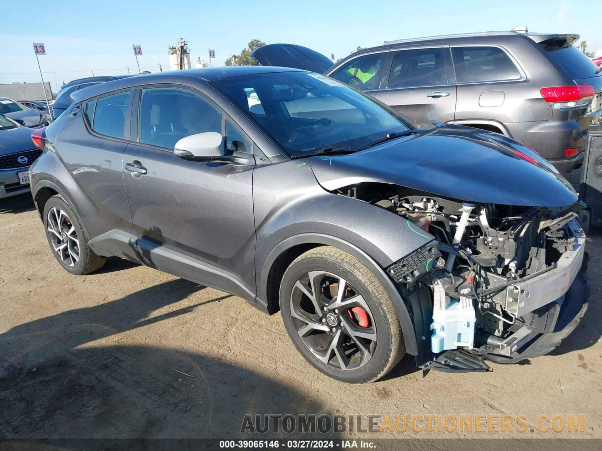 NMTKHMBX4JR042462 TOYOTA C-HR 2018