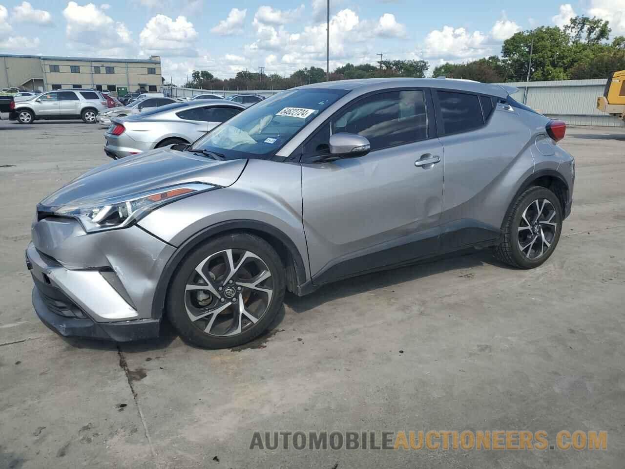 NMTKHMBX4JR051128 TOYOTA C-HR 2018