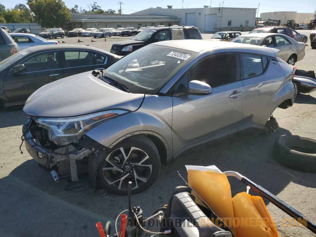 NMTKHMBX4JR053073 TOYOTA C-HR 2018