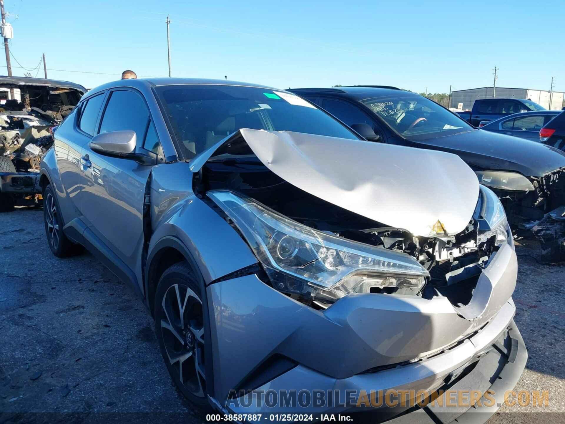 NMTKHMBX4JR055132 TOYOTA C-HR 2018