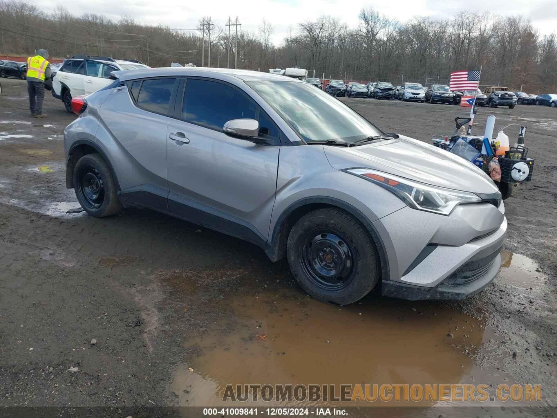 NMTKHMBX4KR072465 TOYOTA C-HR 2019