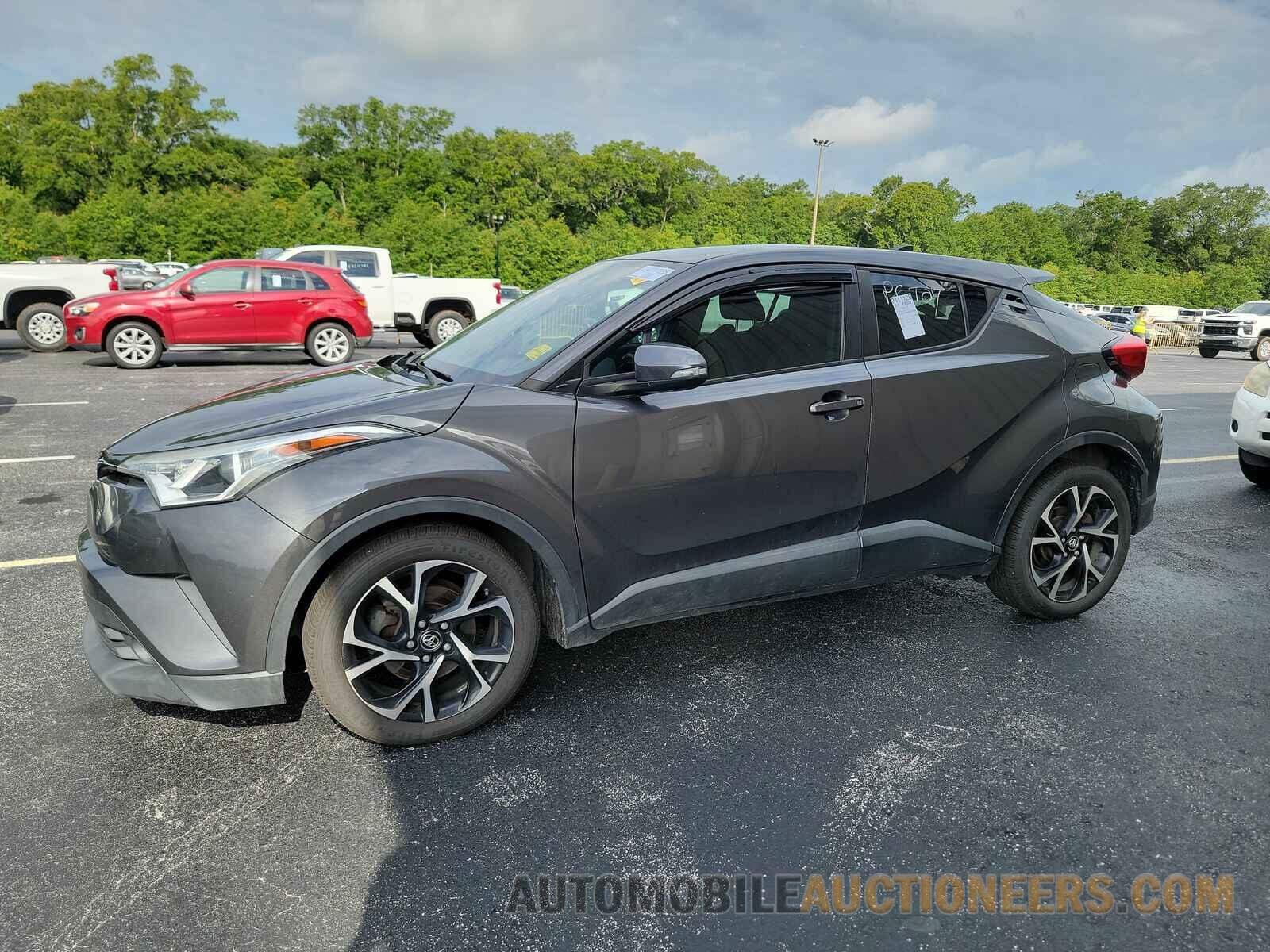 NMTKHMBX5JR008756 Toyota C-HR 2018