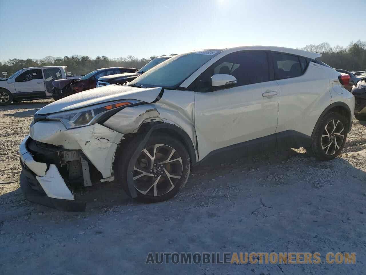 NMTKHMBX5JR011074 TOYOTA C-HR 2018