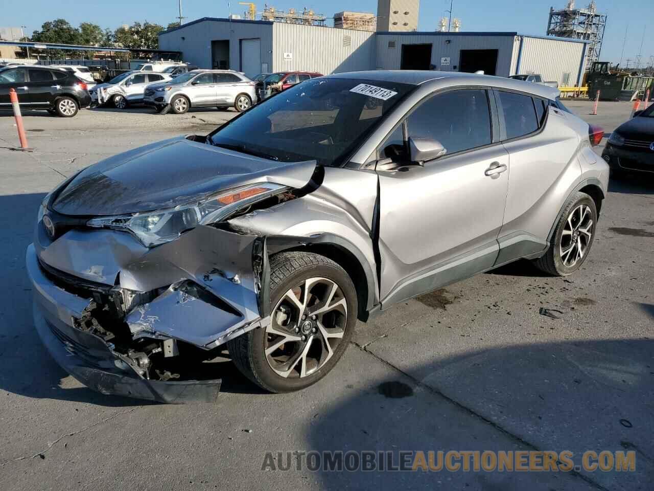 NMTKHMBX5JR013987 TOYOTA C-HR 2018