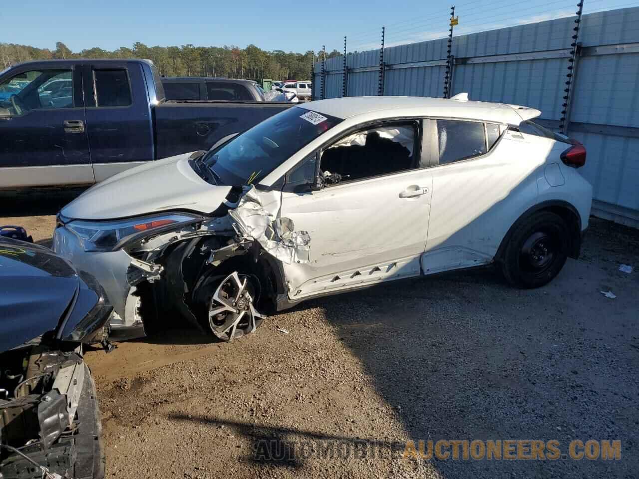 NMTKHMBX6JR013190 TOYOTA C-HR 2018