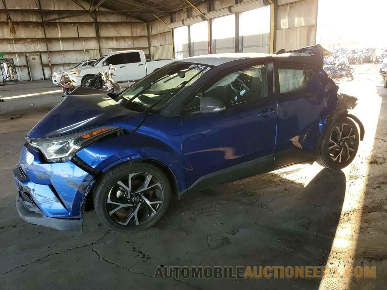 NMTKHMBX6JR031575 TOYOTA C-HR 2018