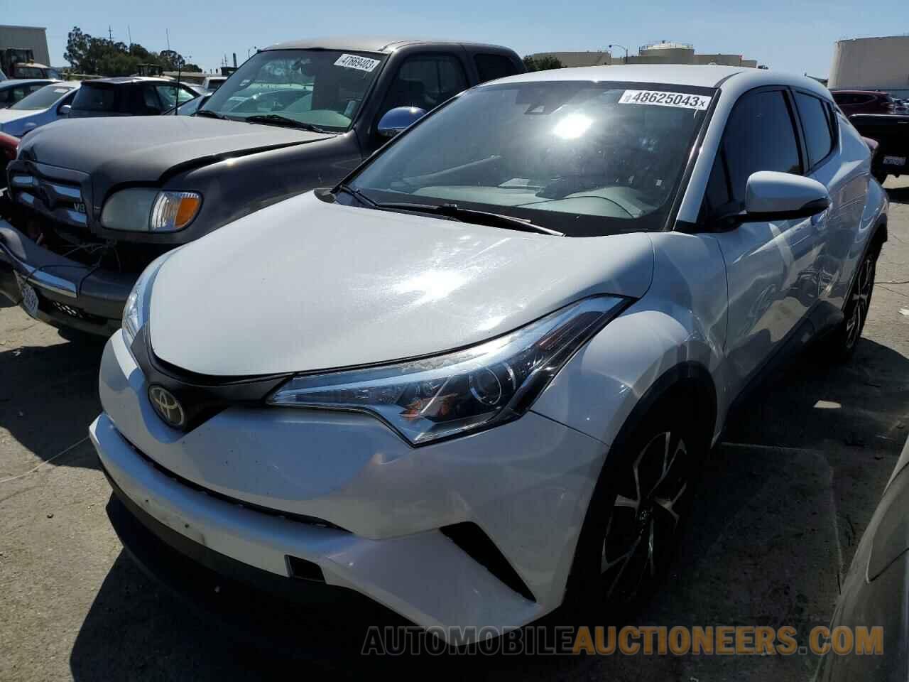 NMTKHMBX6JR036775 TOYOTA C-HR 2018