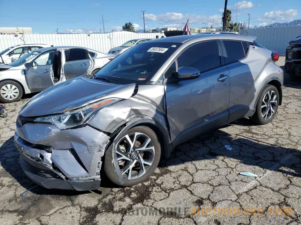 NMTKHMBX6JR051423 TOYOTA C-HR 2018