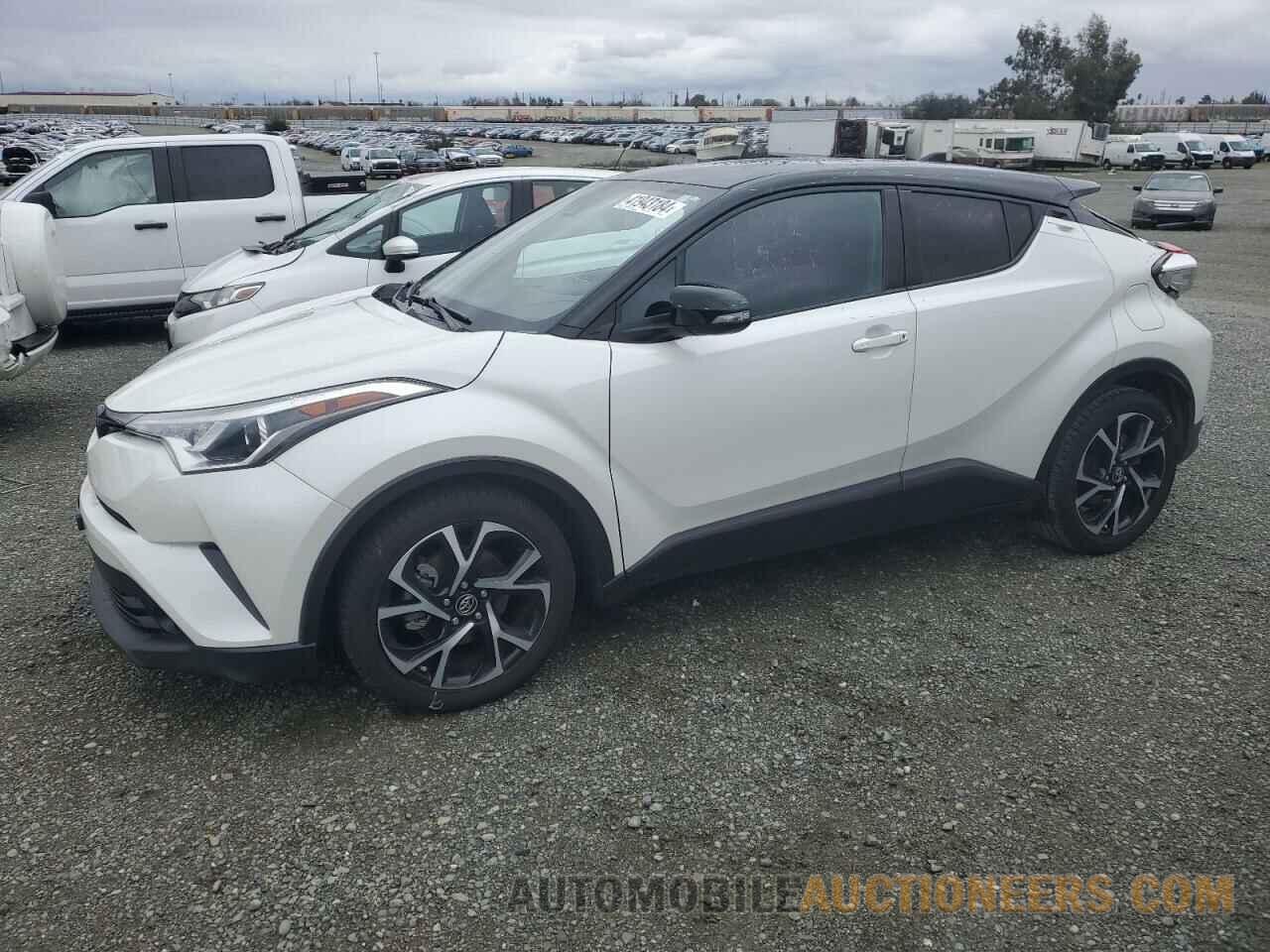 NMTKHMBX7JR005647 TOYOTA C-HR 2018