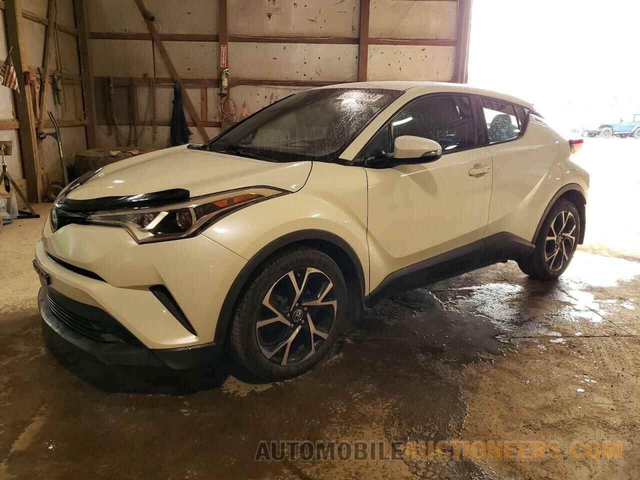 NMTKHMBX7JR008516 TOYOTA C-HR 2018