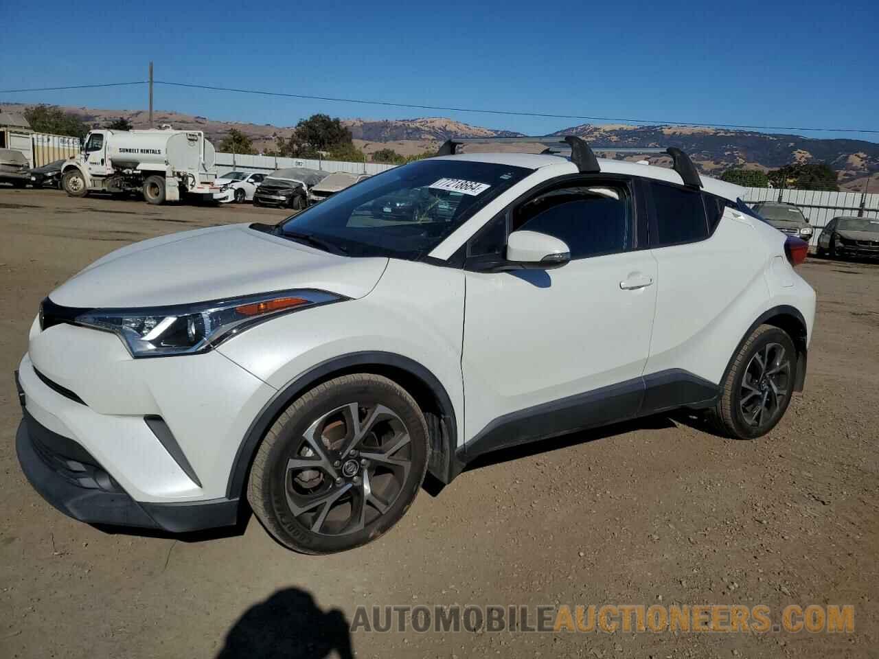 NMTKHMBX7JR017071 TOYOTA C-HR 2018