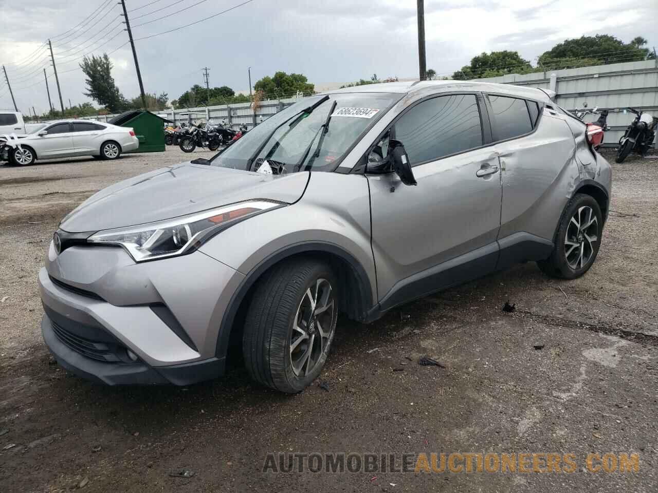 NMTKHMBX7JR029463 TOYOTA C-HR 2018