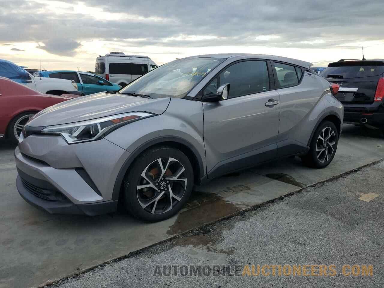 NMTKHMBX7JR051379 TOYOTA C-HR 2018