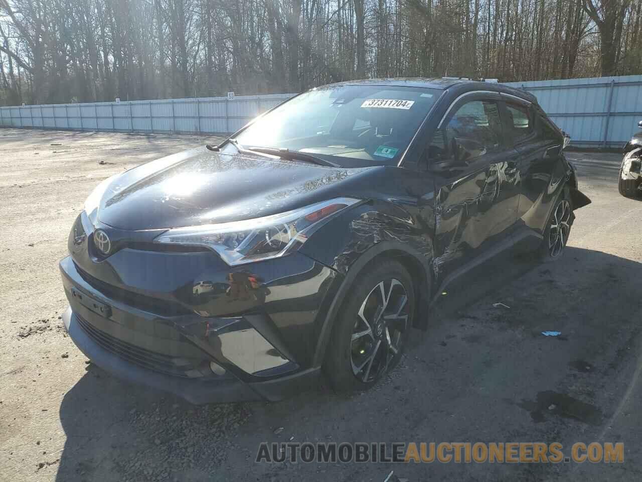 NMTKHMBX7JR053181 TOYOTA C-HR 2018