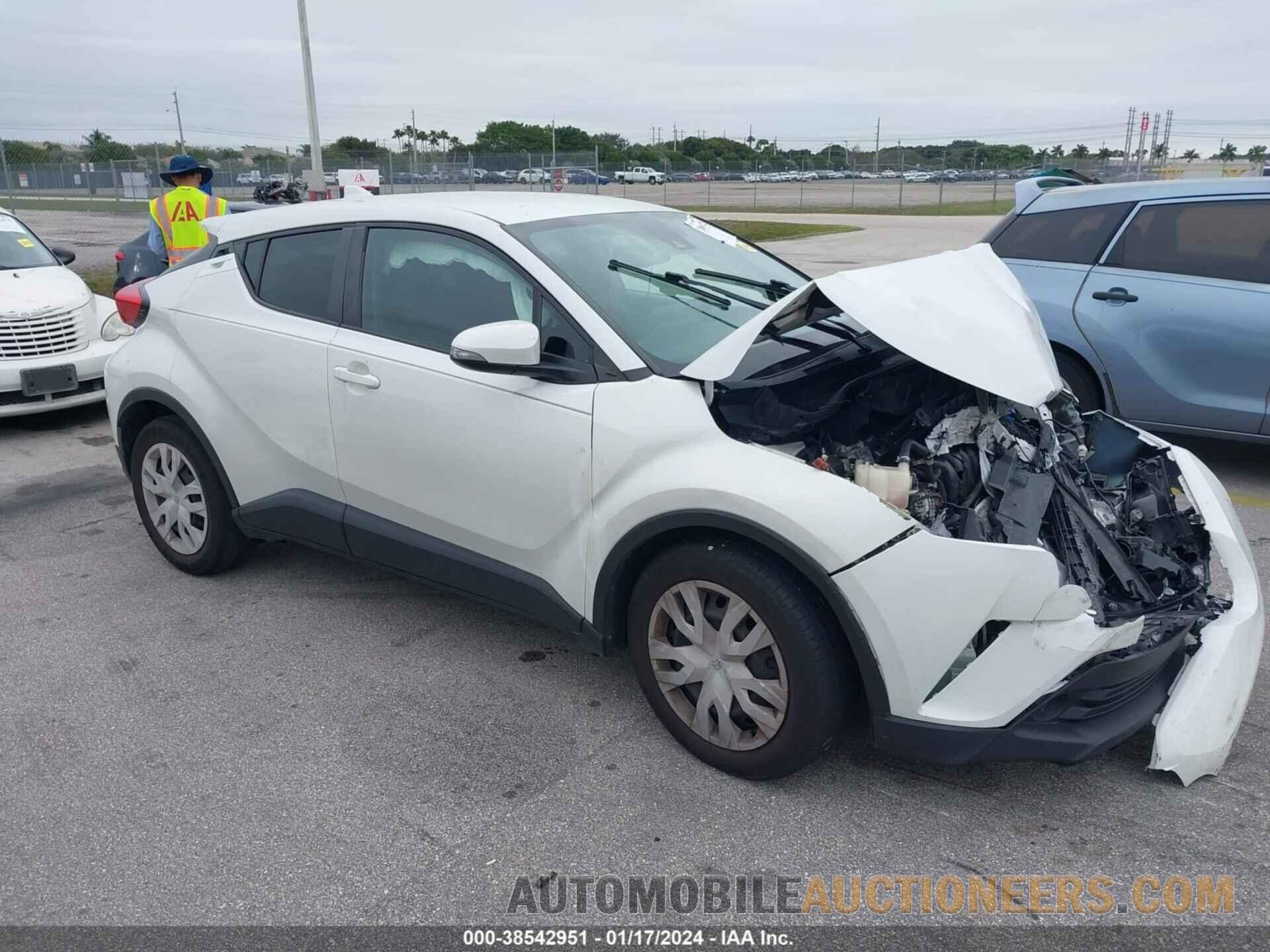 NMTKHMBX7KR094914 TOYOTA C-HR 2019