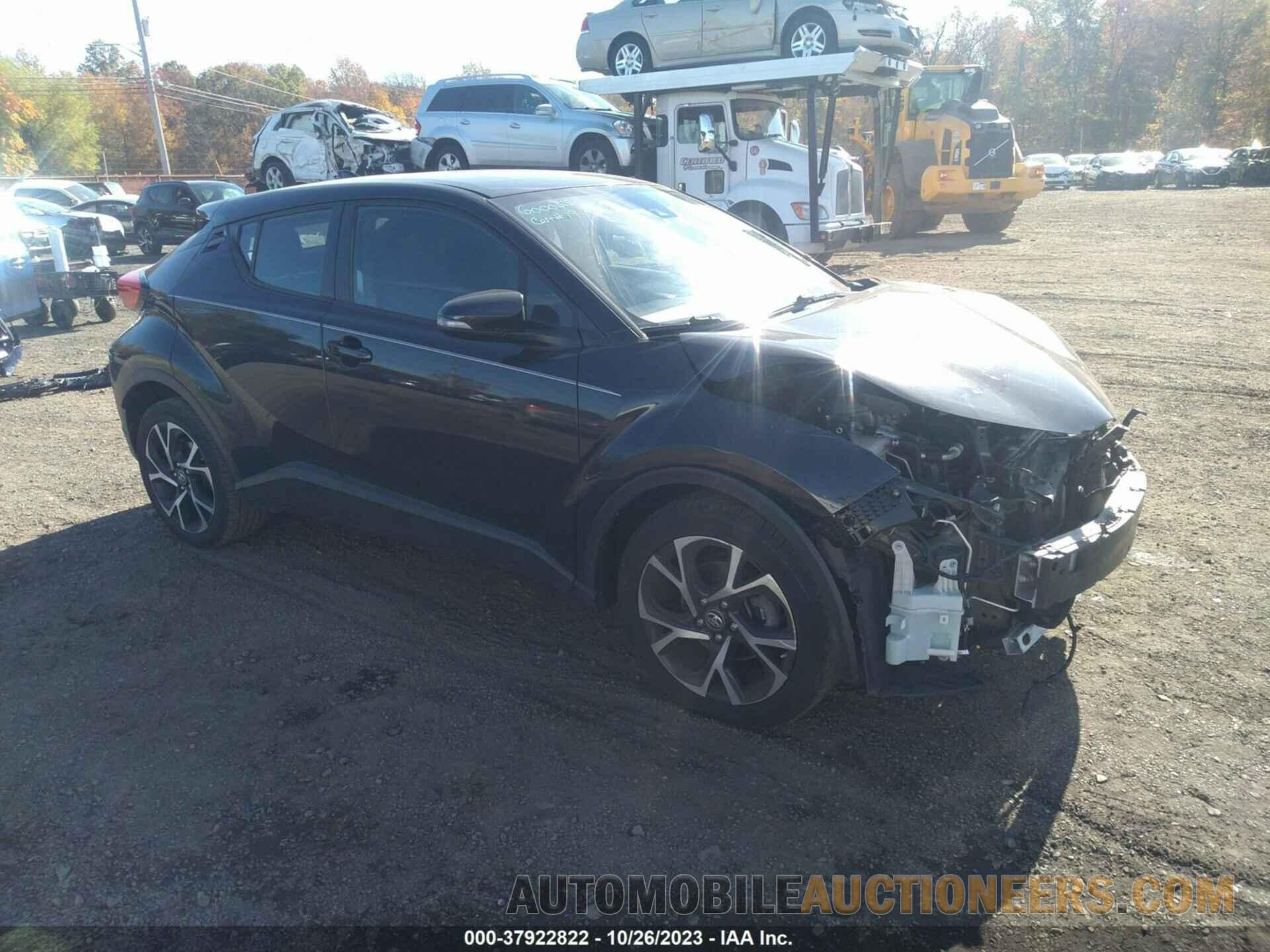 NMTKHMBX8JR003101 TOYOTA C-HR 2018