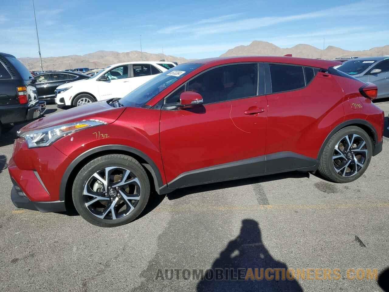 NMTKHMBX8JR010601 TOYOTA C-HR 2018