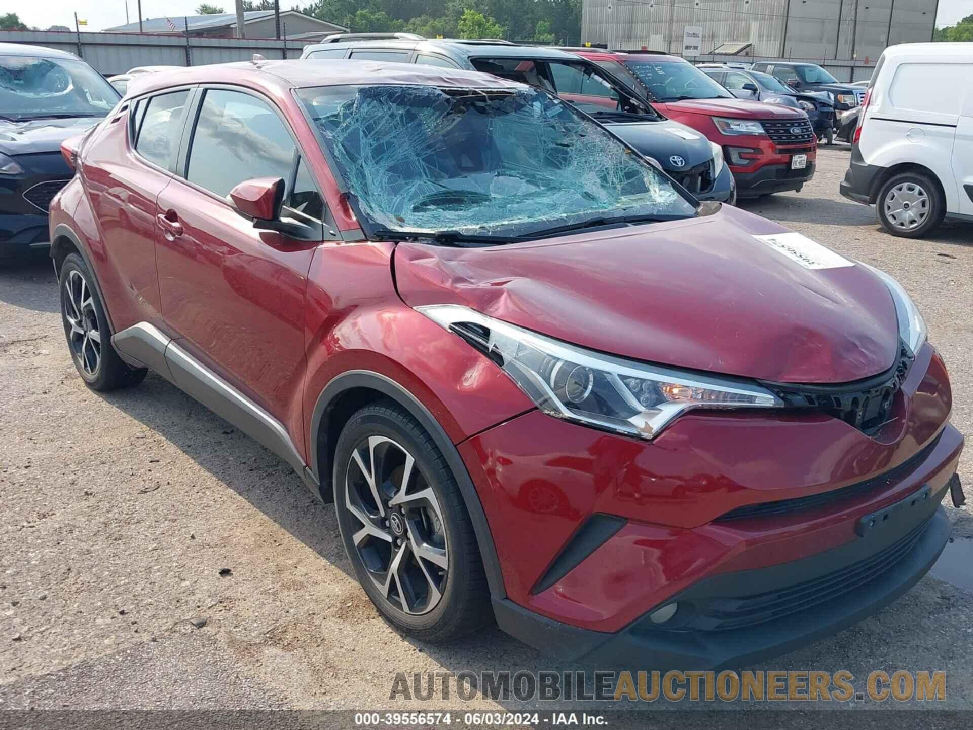 NMTKHMBX8JR018245 TOYOTA C-HR 2018