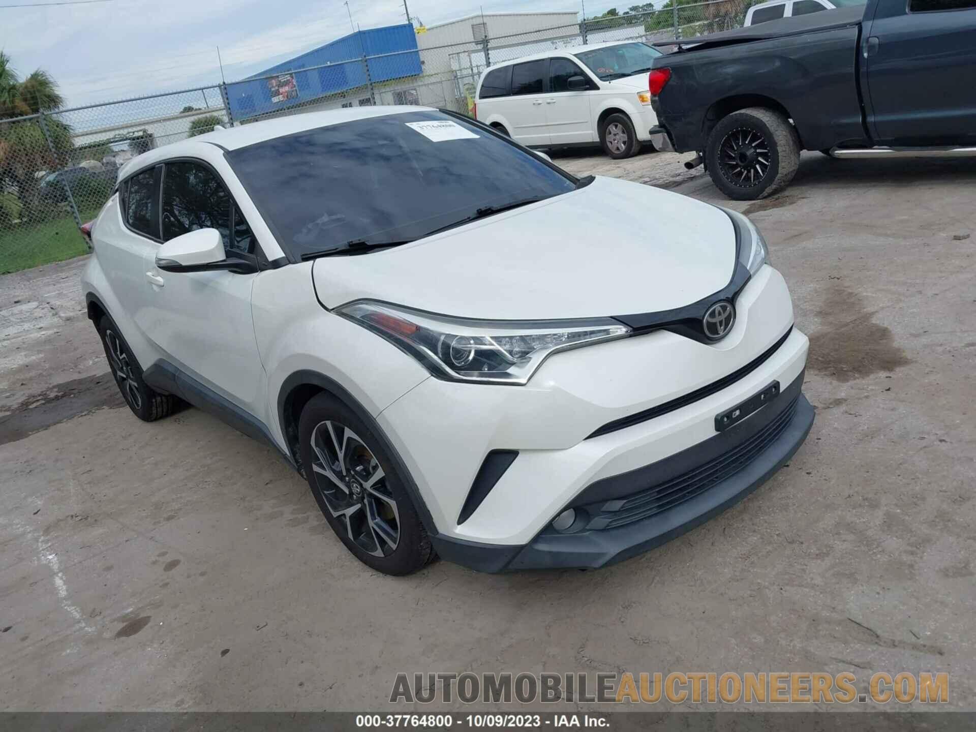 NMTKHMBX8JR022988 TOYOTA C-HR 2018