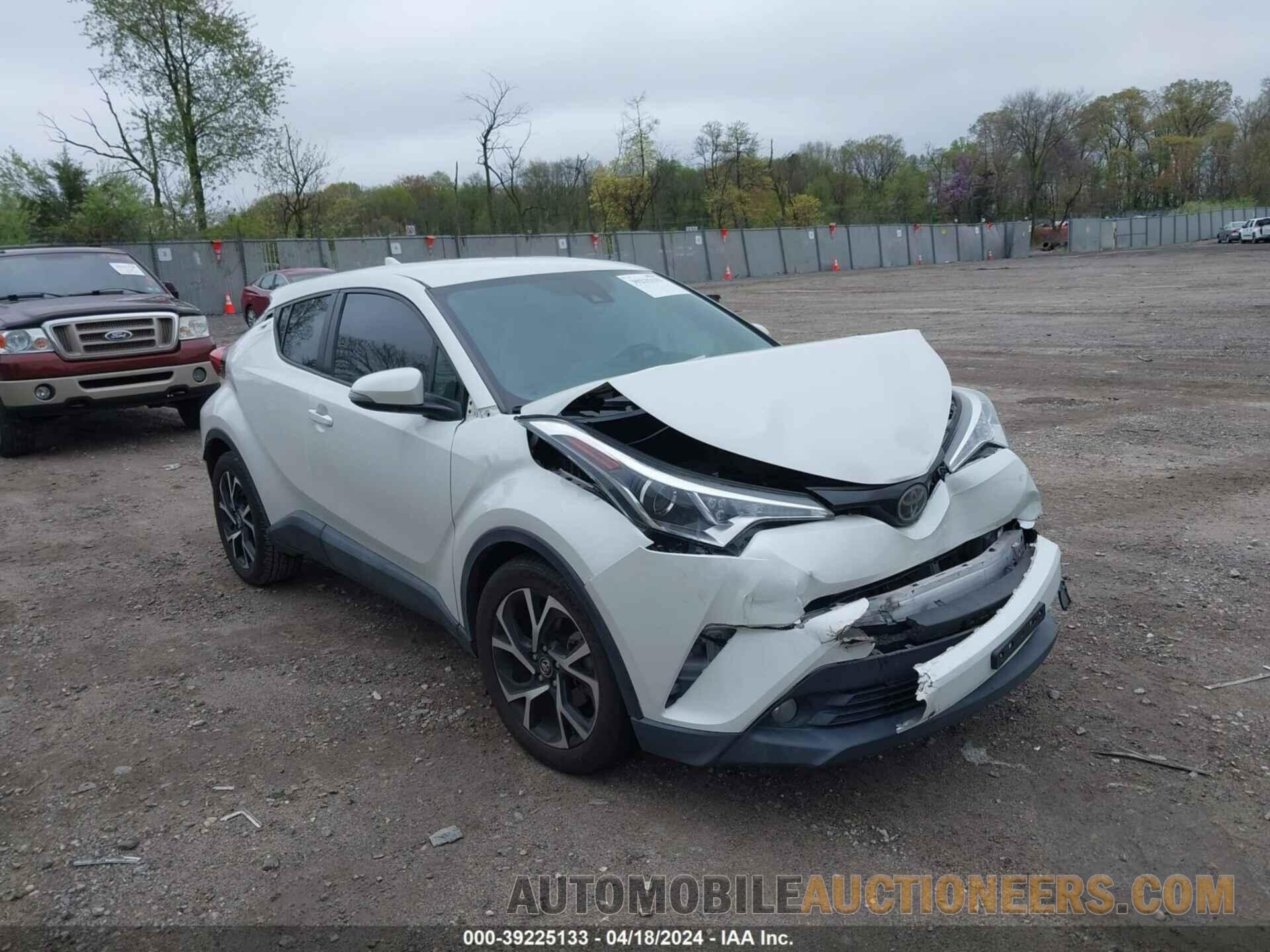 NMTKHMBX8JR027835 TOYOTA C-HR 2018