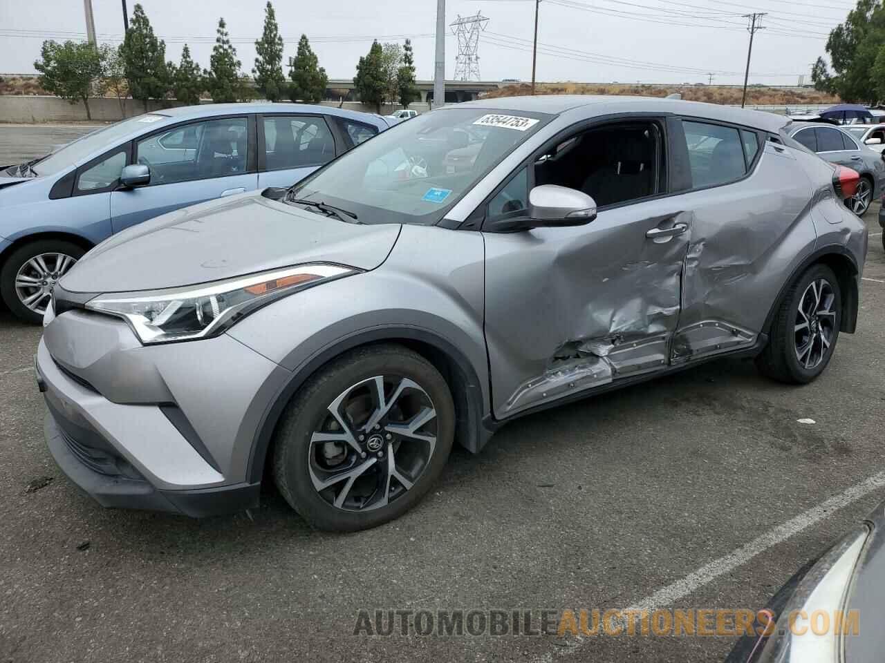 NMTKHMBX8JR028869 TOYOTA C-HR 2018