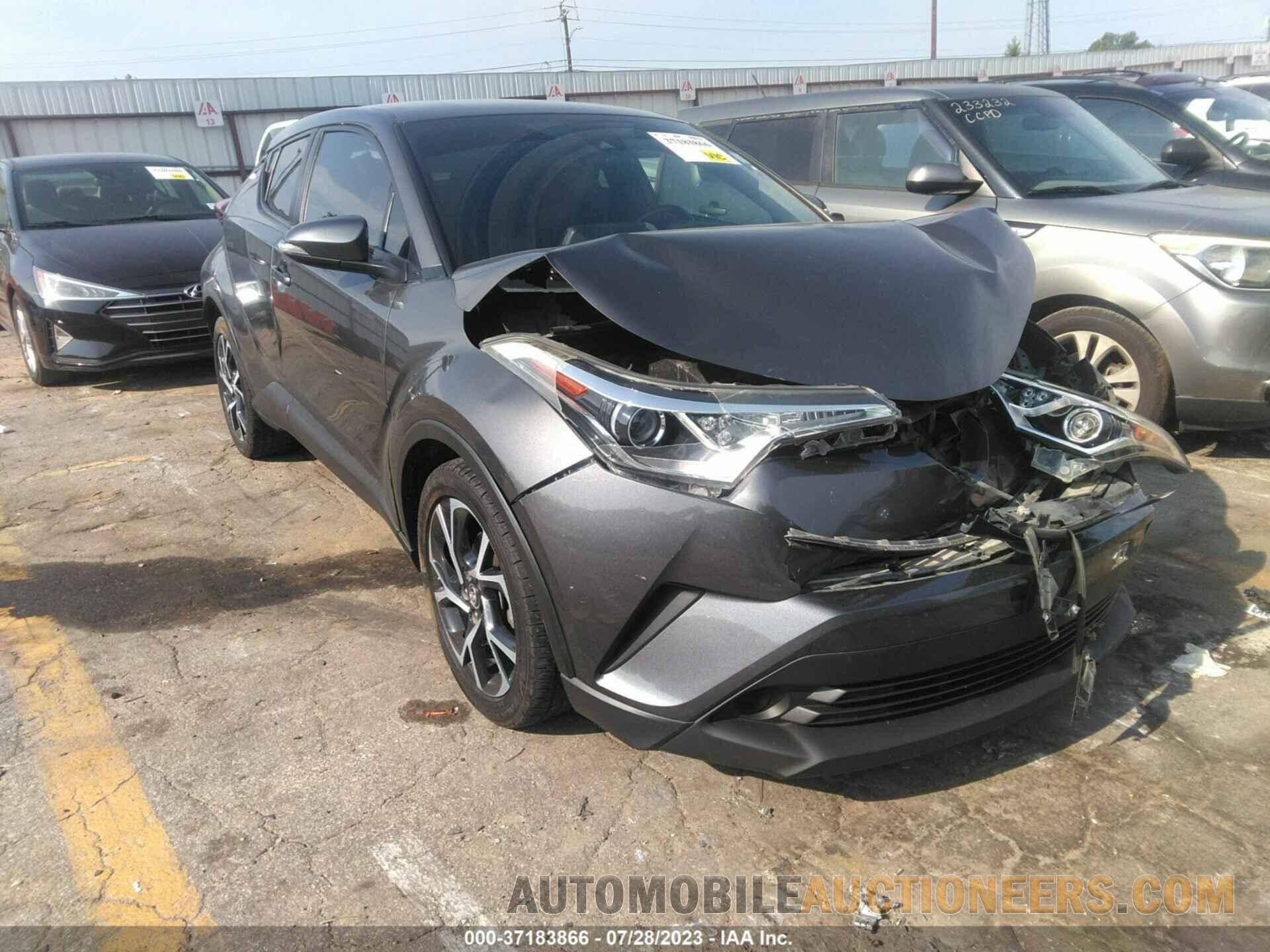 NMTKHMBX8JR030217 TOYOTA C-HR 2018