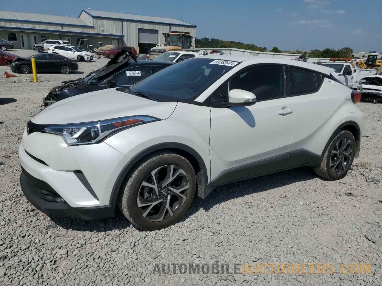 NMTKHMBX8JR034008 TOYOTA C-HR 2018