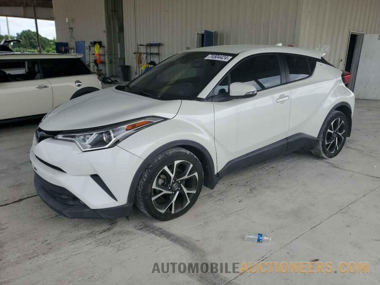 NMTKHMBX8JR041654 TOYOTA C-HR 2018